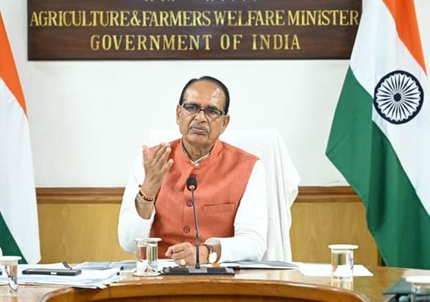 नकली खाद-बीज और कीटनाशकों ...